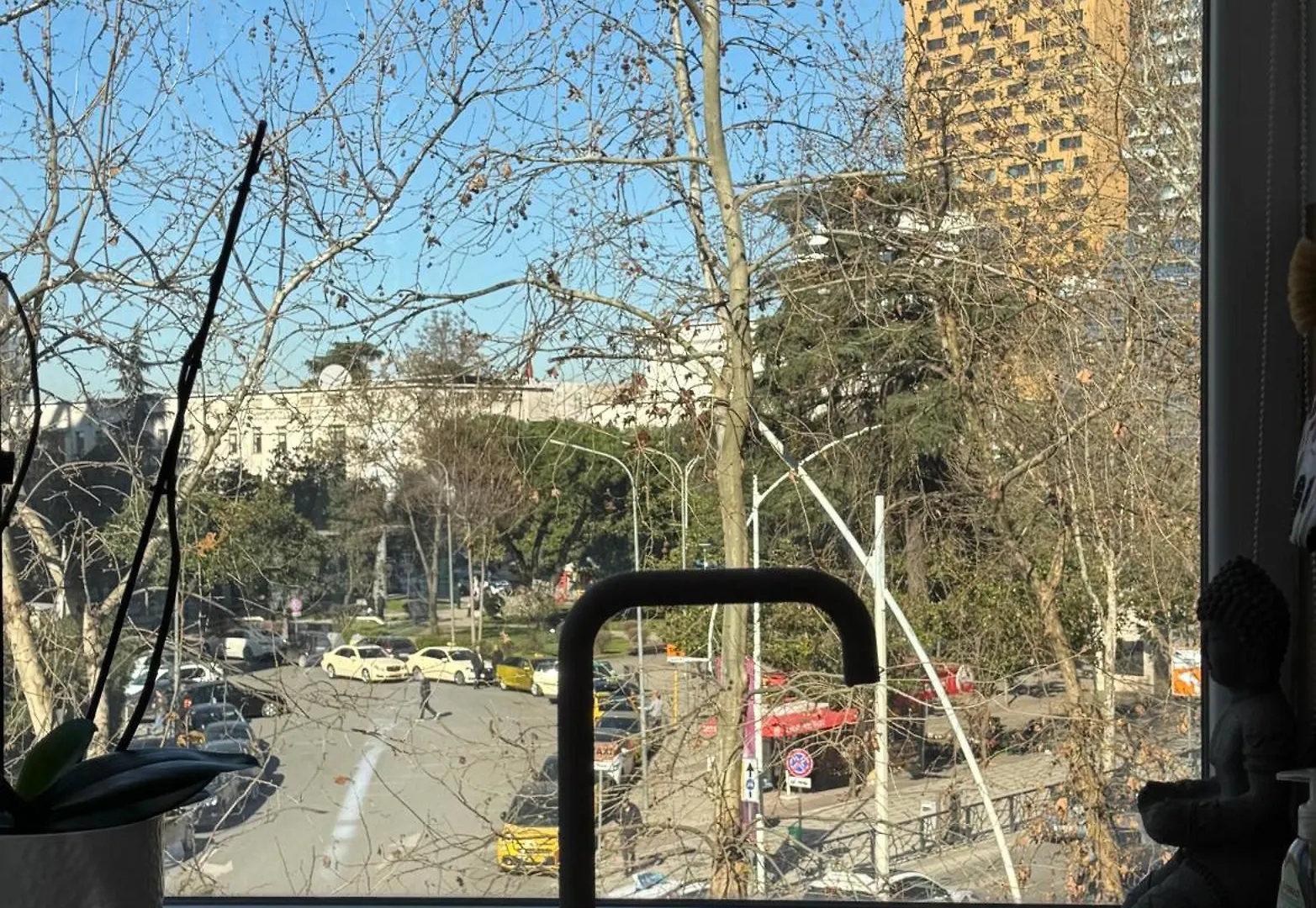 Govi Apartment Al Pieno Centro Di Tiran 0*,